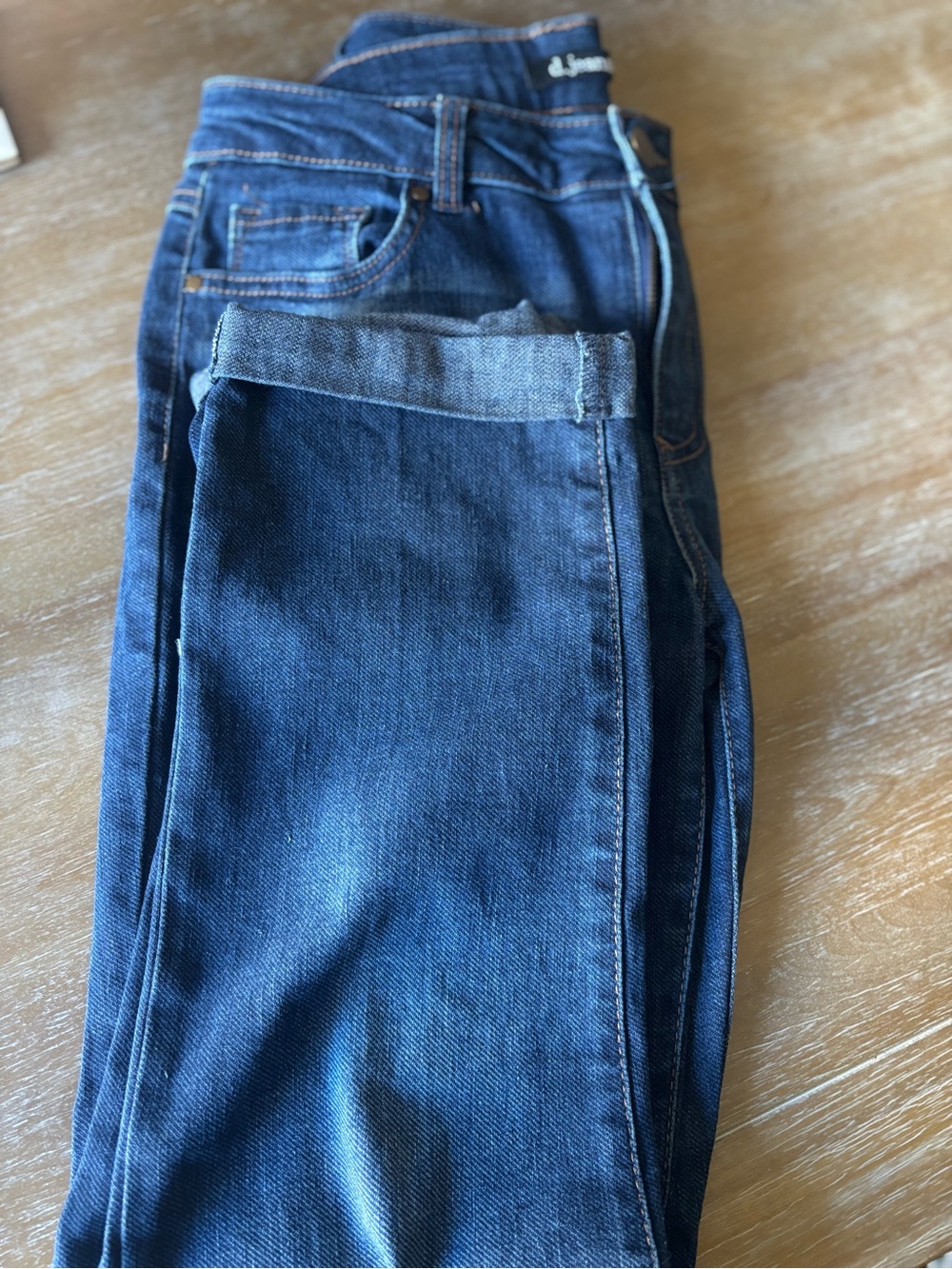 d. jeans Women's Straight Leg Jeans in Dark Blue